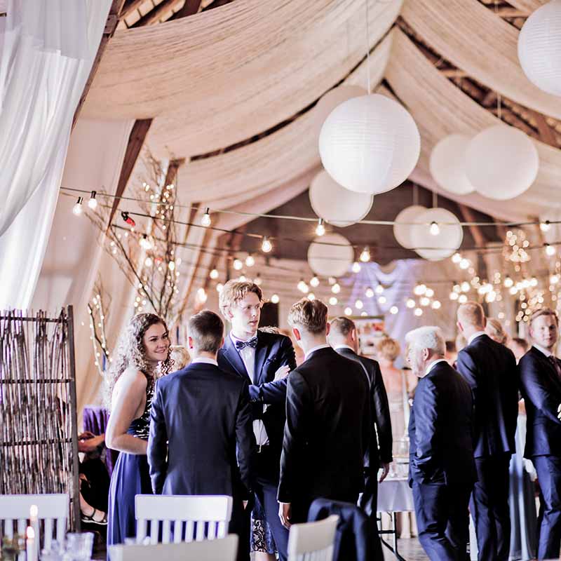 More Ideas For A Shoe String Budget Wedding